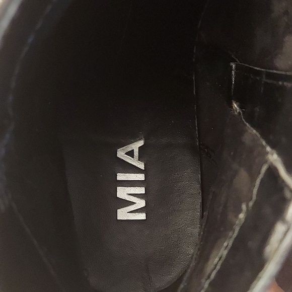 MIA Black Studded Textile Upper Sz 8.5 Ankle Boots Stacked Heel - Picture 3 of 11